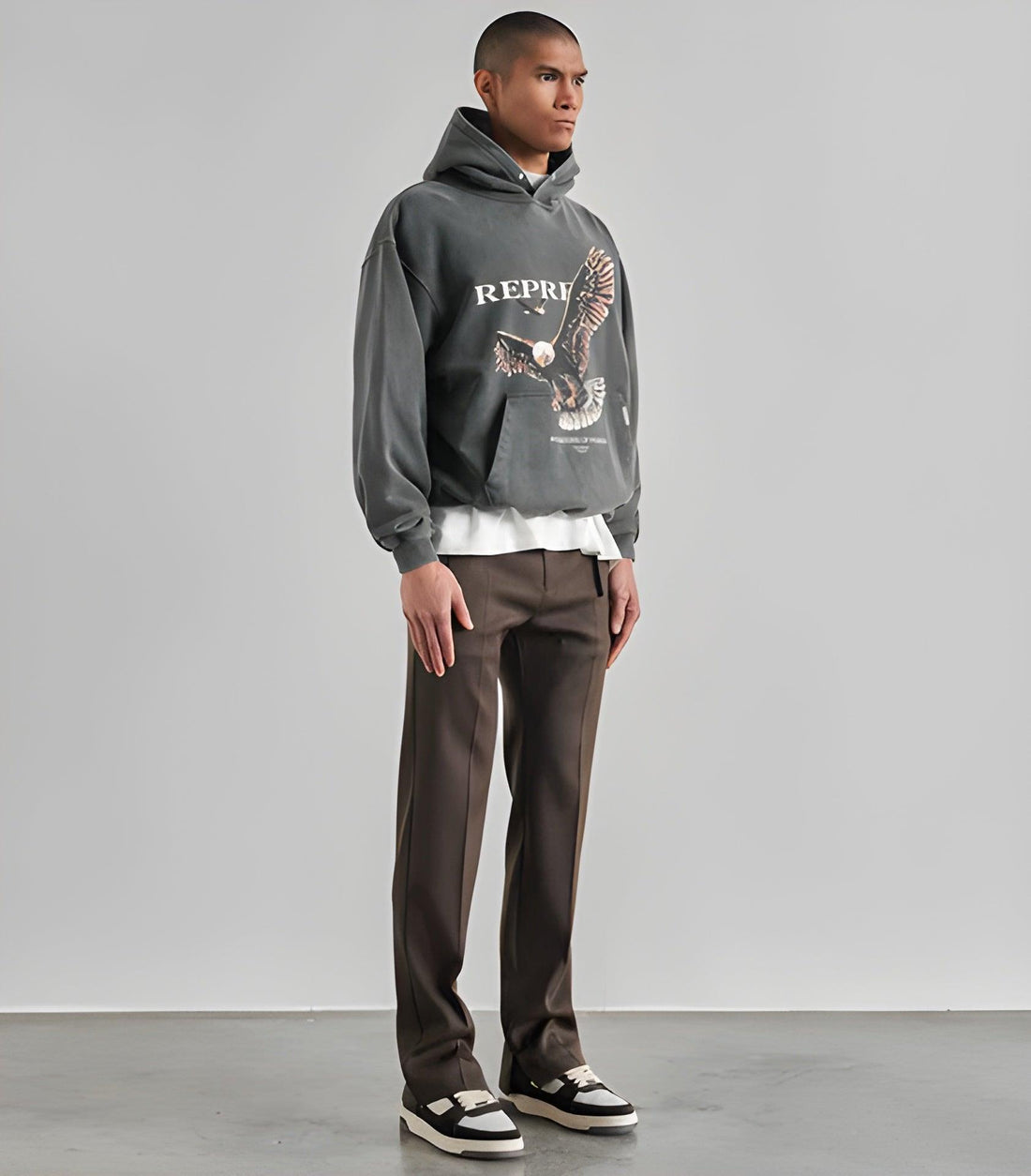 Express your personal style with Soulla's oversized t-shirts and hoodies - Soulla
