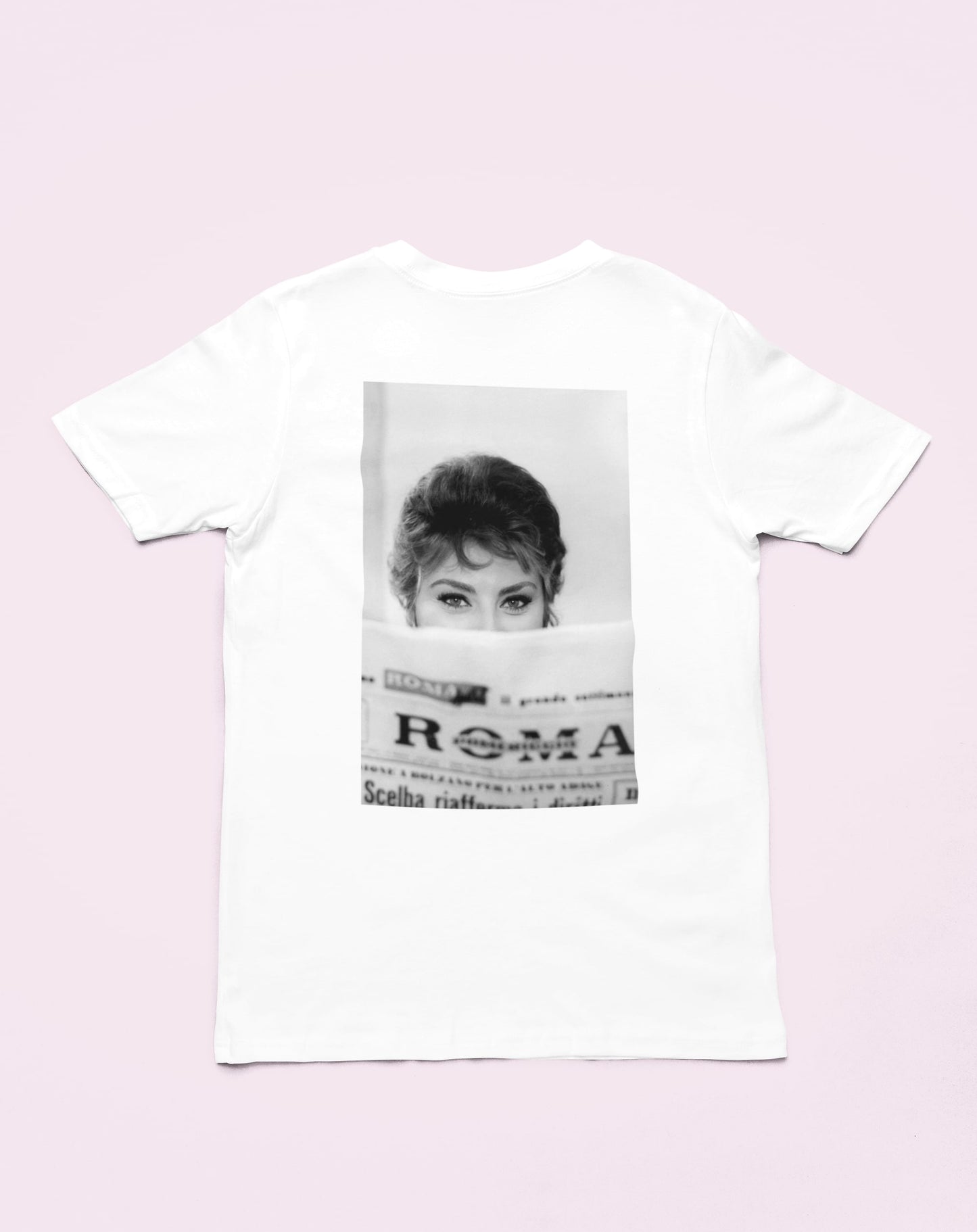 Eyes of Elegance  Sophia Loren Heavyweight Oversized Tee