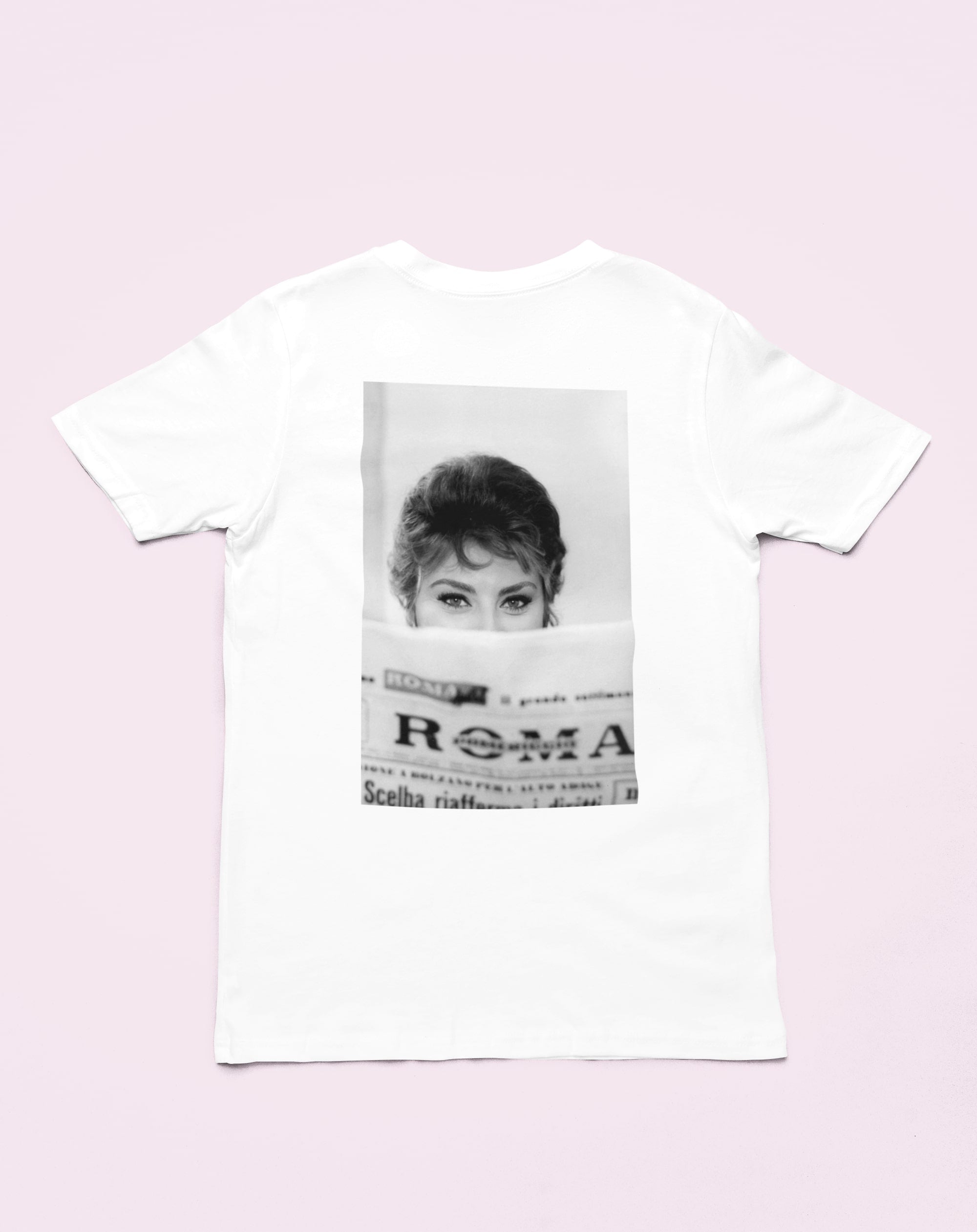 Eyes of Elegance  Sophia Loren Heavyweight Oversized Tee